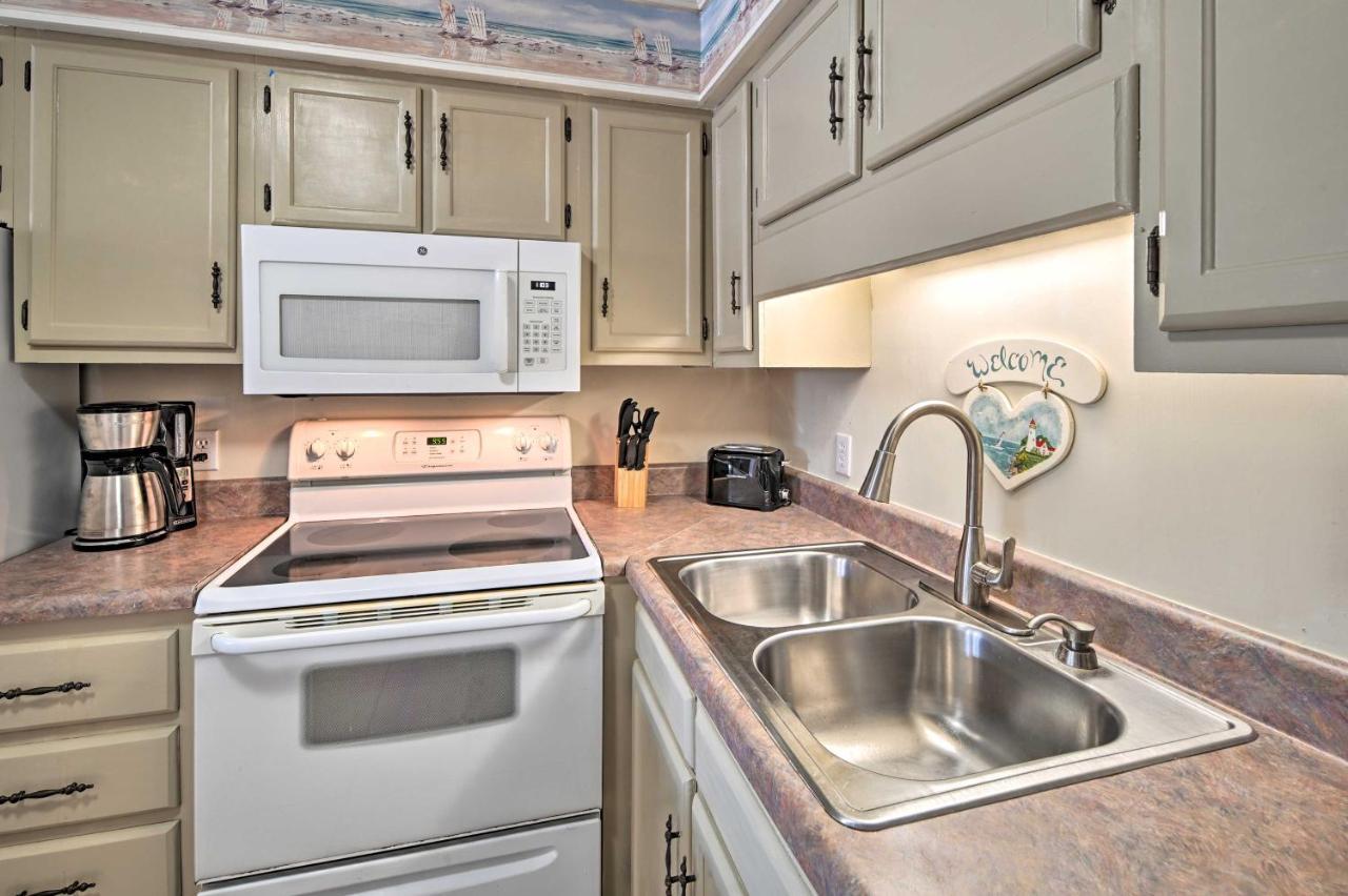 Myrtle Beach Condo With Community Beach Access! Екстер'єр фото